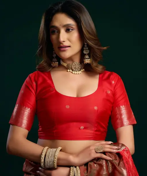 Gobuni Swara Silk Traditional Wear Saree Collection