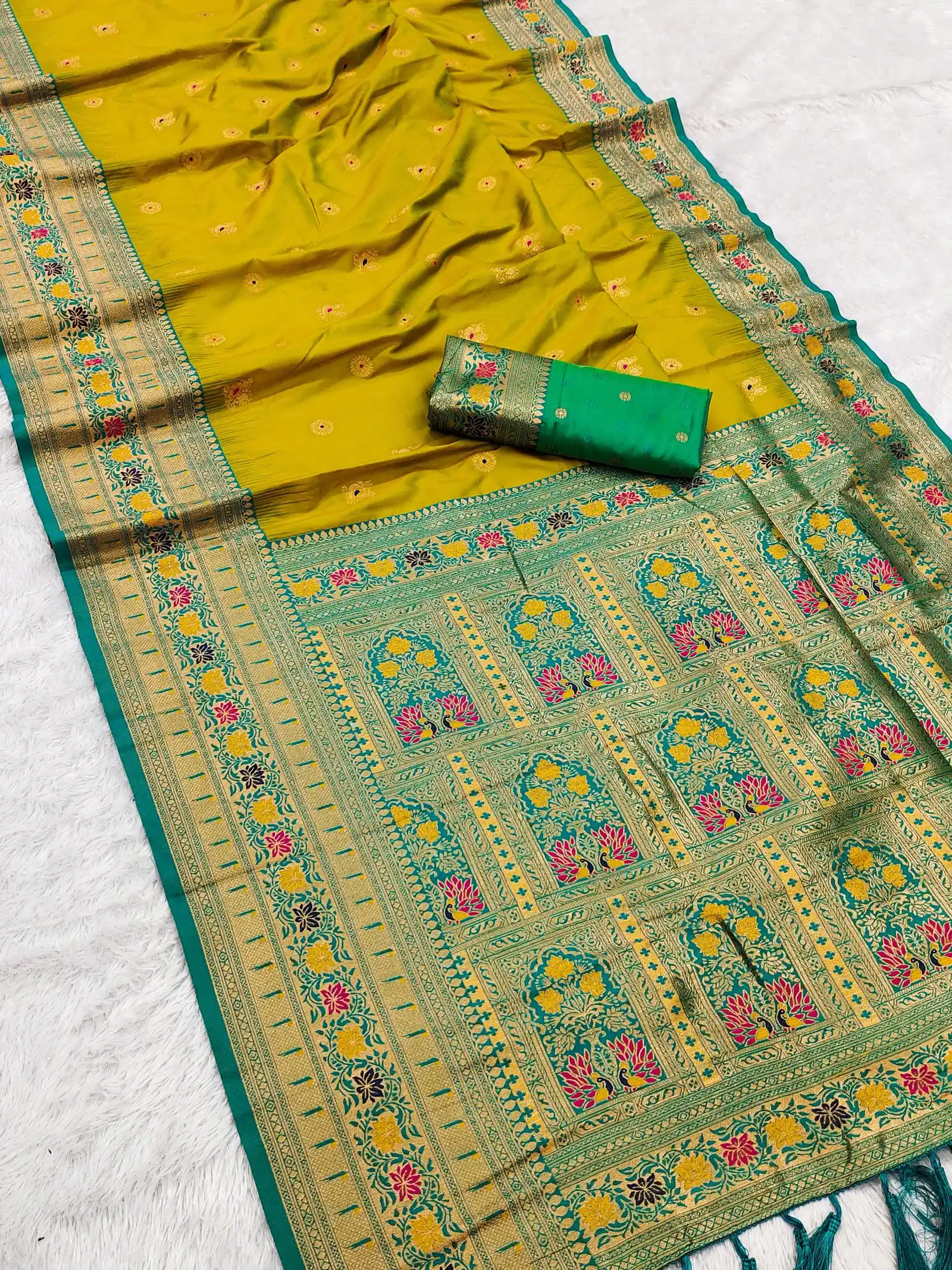 Mb 18 Ajanta Lotus Floral Motifs Paithani Silk Saree Collection