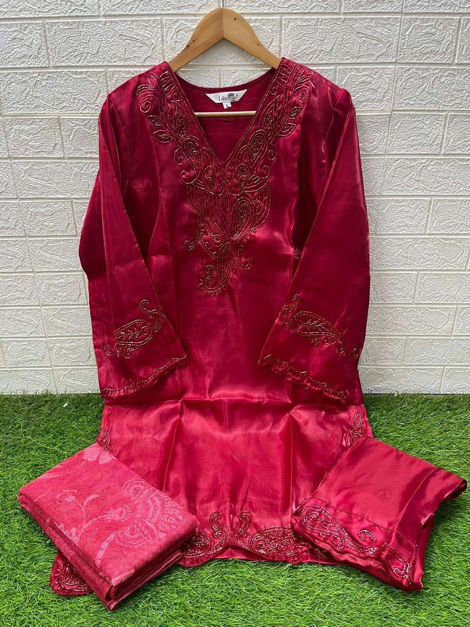 Laxuria Trendz D No 1589