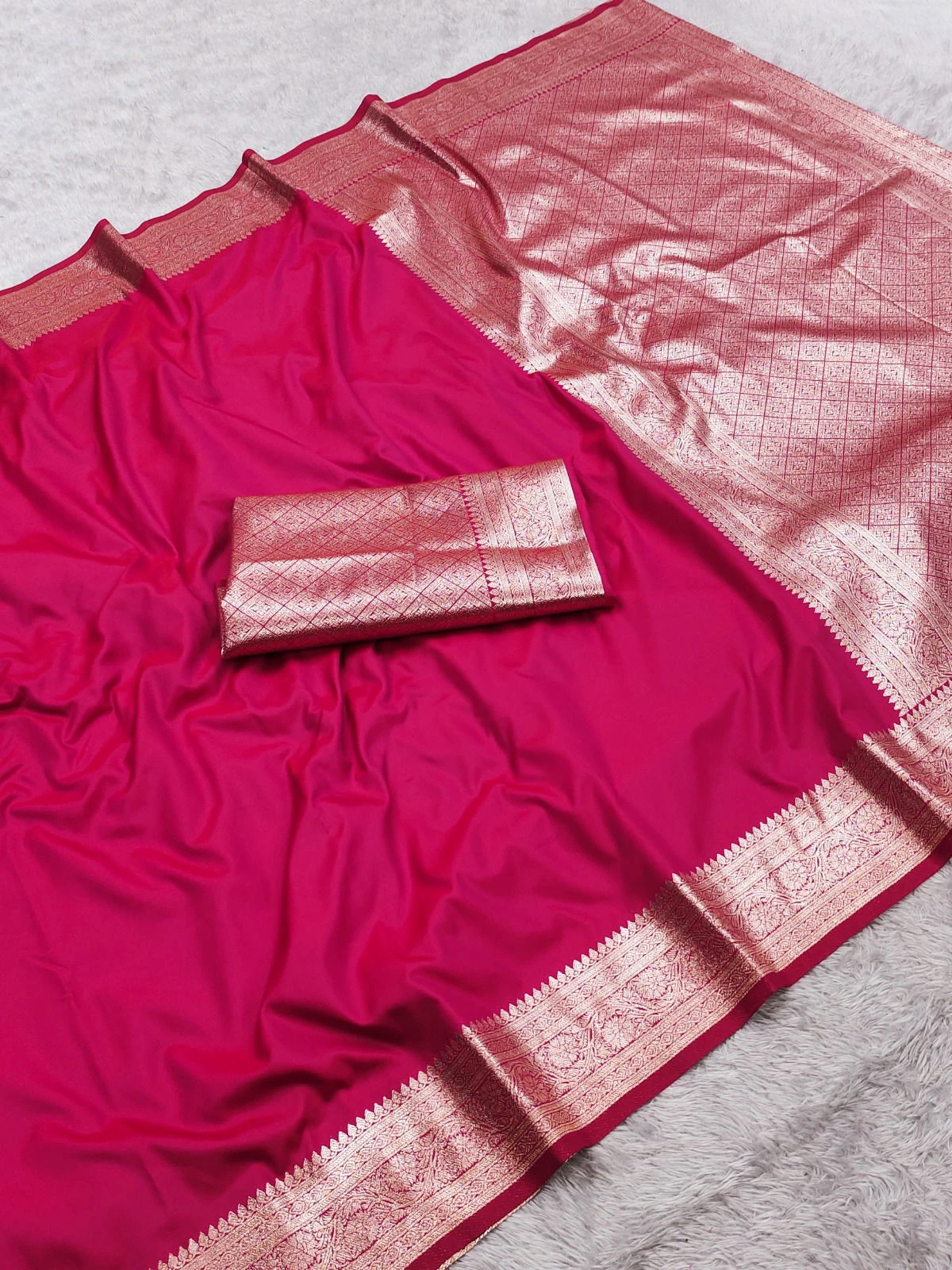 Mb 3322 Premium Banarasi Gala Silk Zari Weaving Sarees